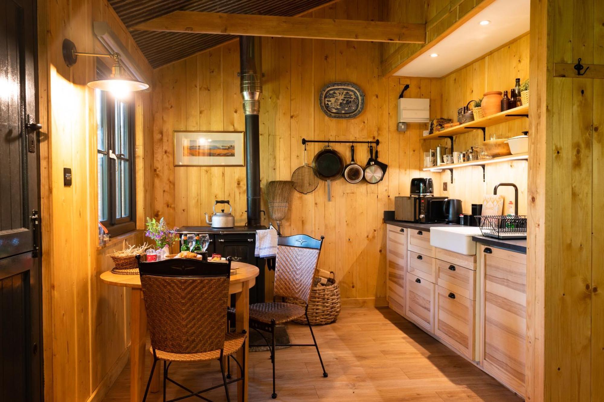 Off-Grid Relaxing Getaway At The Captain'S Rest Clachan of Campsie Экстерьер фото